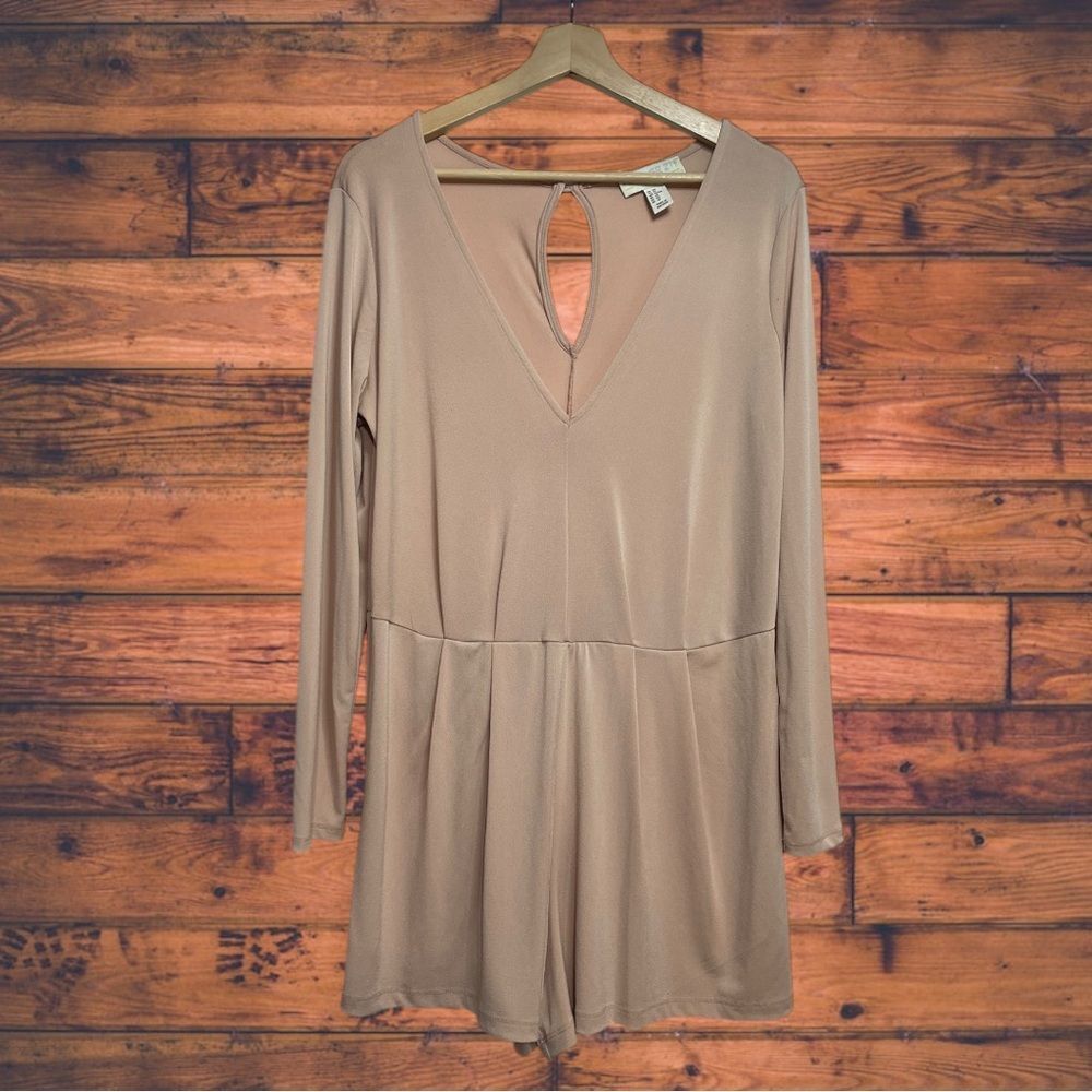 5 for $25🔥Forever 21 Blush‎ Shorts Long Sleeve Romper 0X